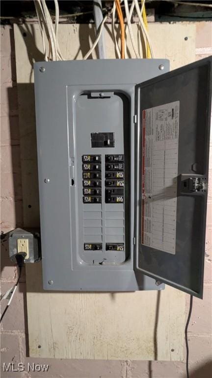 2310 7th St SW, Canton, OH 44706 - utilities with electric panel
