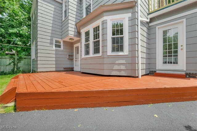 3294 Avalon Rd, Shaker Heights, OH 44120 - view of wooden terrace