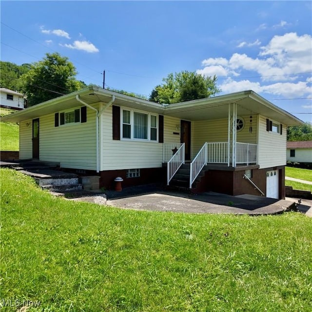 306 Frazier St, Bellaire, OH 43906 - photo 2