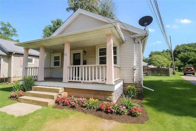 874 Cleveland Ave, Amherst, OH 44001 - view of front facade with covered porch