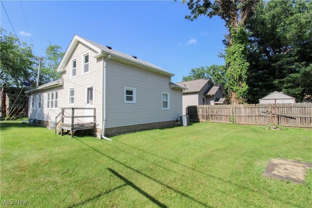 874 Cleveland Ave, Amherst, OH 44001 - rear view of house