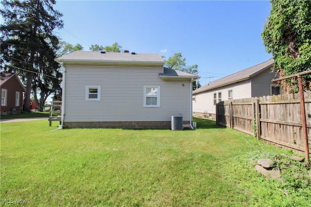 874 Cleveland Ave, Amherst, OH 44001 - back of property