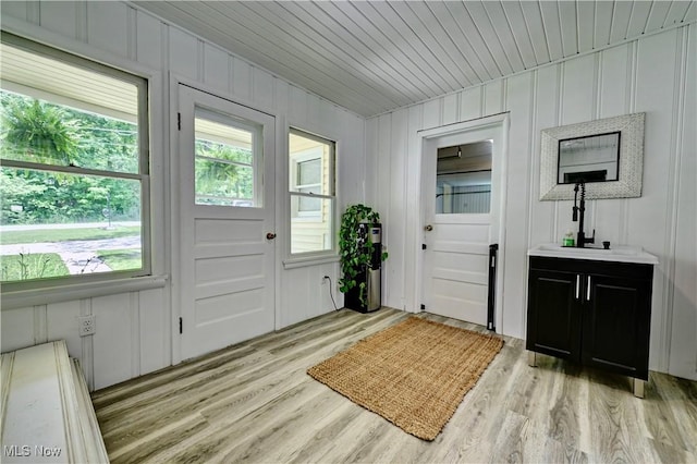 6913 S Elyria Rd, Shreve, OH 44676 - photo 14