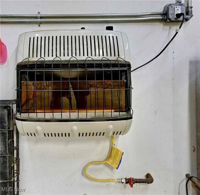816 Vincent Dr, Loudonville, OH 44842 - detailed view of heating unit