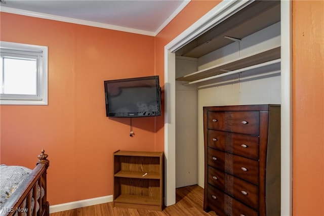 204 W 8 1/2 St, Williamstown, WV 26187 - bedroom with wood finished floors and crown molding