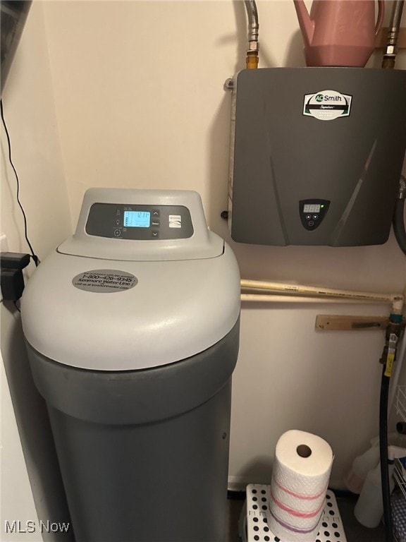 5-118 The Flds, Williamstown, WV 26187 - detailed view of a water softener and tankless water heater