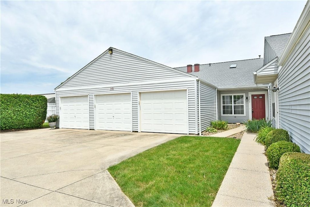 3406 Ivy Hill Cir Unit B, Cortland, OH 44410 - photo 1