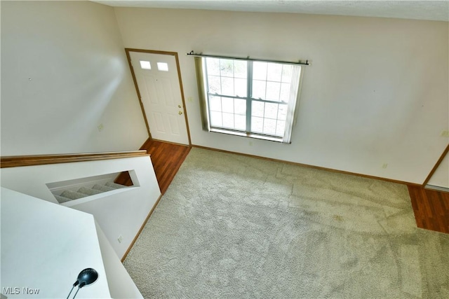 3406 Ivy Hill Cir Unit B, Cortland, OH 44410 - carpeted entryway featuring baseboards
