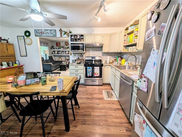 1574 Manchester St, Lake Milton, OH 44429 - photo 21