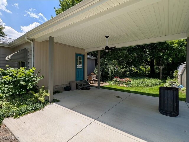1574 Manchester St, Lake Milton, OH 44429 - photo 4