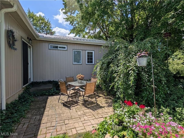 1574 Manchester St, Lake Milton, OH 44429 - photo 6