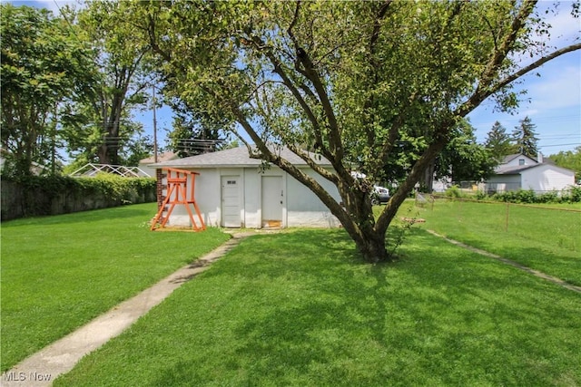 612 N Ohio Ave, Fremont, OH 43420 - photo 2