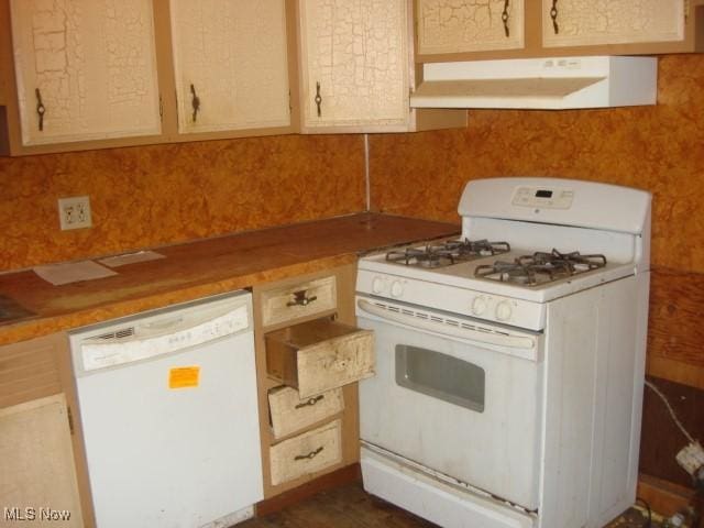 161 24th St SE, Massillon, OH 44646 - photo 2
