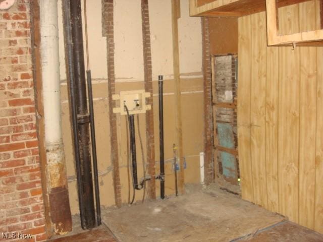 161 24th St SE, Massillon, OH 44646 - photo 9