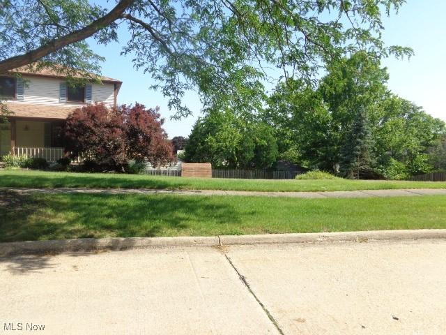 4326 Wood Thrush Dr, Parma, OH 44134 - view of yard