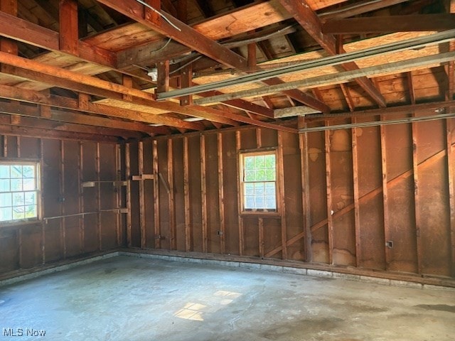 15920 Grove St, Middlefield, OH 44062 - view of garage