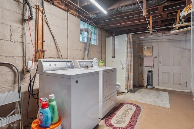 715 E Lincoln Way, Lisbon, OH 44432 - washroom featuring independent washer and dryer