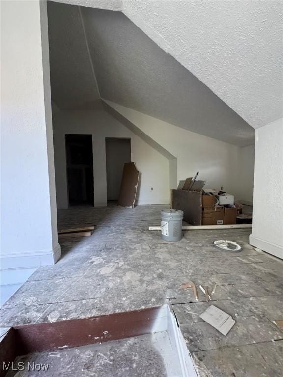 512 Eddy Rd, Cleveland, OH 44108 - photo 3