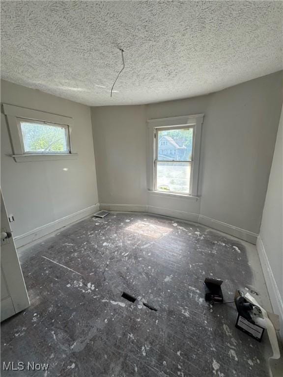 512 Eddy Rd, Cleveland, OH 44108 - photo 8