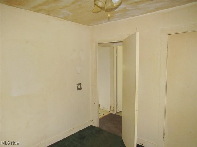 12316 Sunset Dr, Garfield Heights, OH 44125 - unfurnished room with ceiling fan