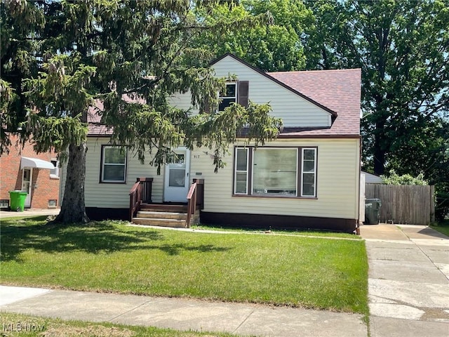 917 E 214th St, Euclid, OH 44119 - photo 1