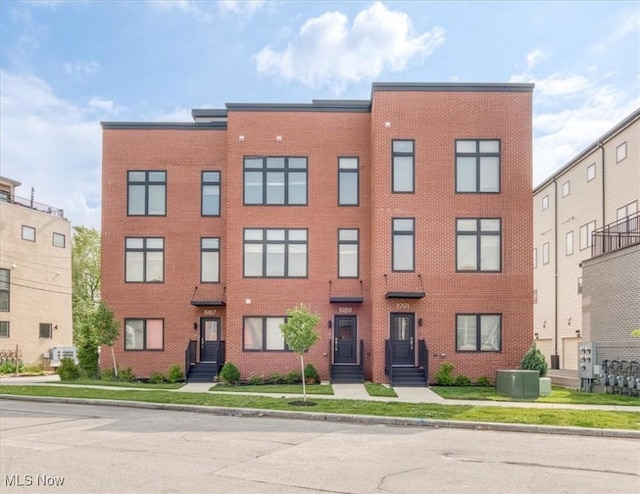 1989 W 47th St, Cleveland, OH 44102 - photo 1