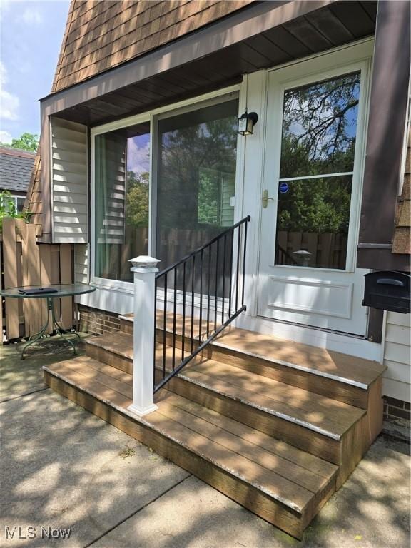 6466 Concord Dr Unit M1, Parma, OH 44134 - view of exterior entry