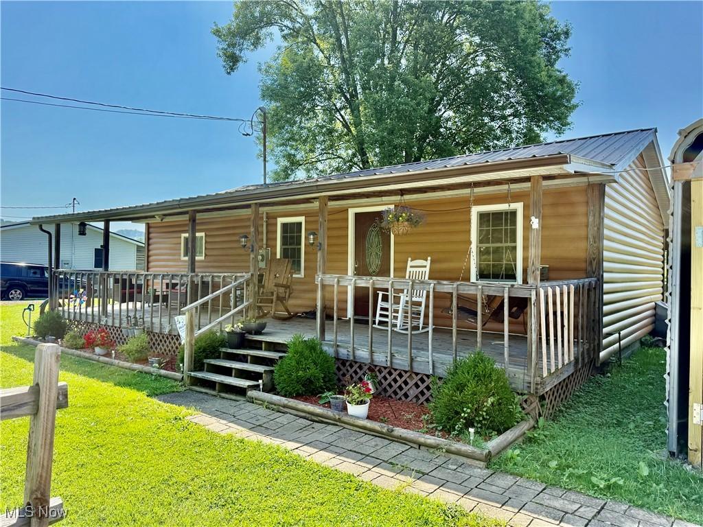 2917 Wells Lock Rd, Elizabeth, WV 26143 - photo 1