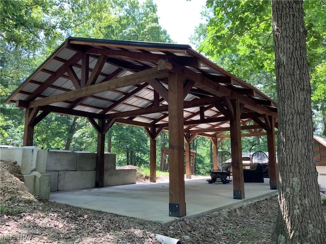 30101 Friendly Ridge Rd, Freeport, OH 43973 - view of property's community featuring a gazebo and a patio area