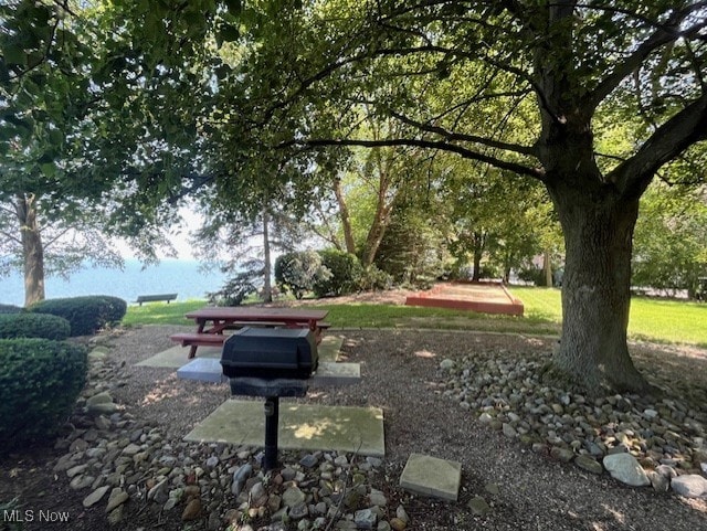 25801 Lake Shore Blvd Unit 28, Euclid, OH 44132 - surrounding community