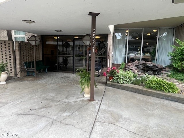 25801 Lake Shore Blvd Unit 28, Euclid, OH 44132 - view of patio / terrace