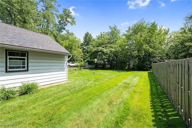 5100 Edenhurst Rd, Lyndhurst, OH 44124 - view of yard