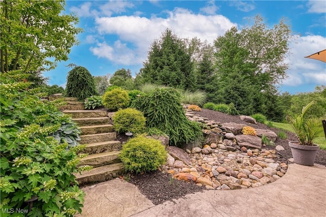 8309 Gentry St NW, Massillon, OH 44646 - view of yard featuring stairway