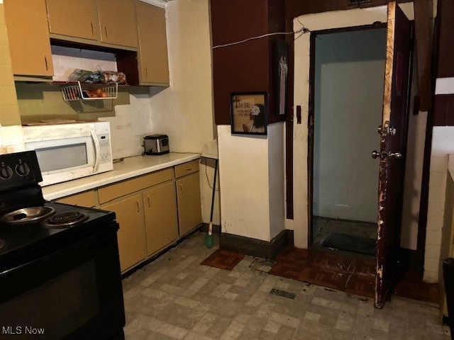 643 E 160th St, Cleveland, OH 44110 - photo 26