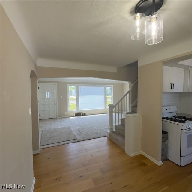 30131 Fairway Blvd, Willowick, OH 44095 - photo 9