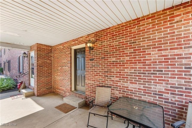 1234 W Maple St, North Canton, OH 44720 - view of patio