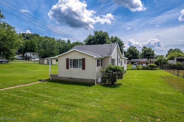 1320 21st St, Vienna, WV 26105 - view of side of property featuring crawl space