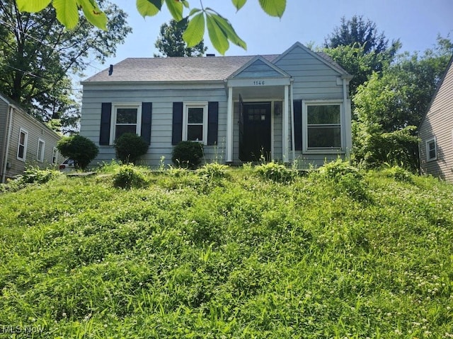 1146 Easton Dr, Akron, OH 44310 - view of front of house
