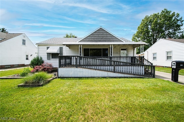 5132 Chestnut Hill Dr, Willoughby, OH 44094 - rear view of property with covered porch and a yard
