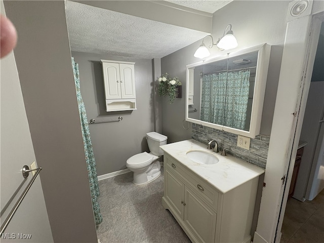 9513 Edison St NE, Alliance, OH 44601 - bathroom with vanity, tasteful backsplash, a textured ceiling, and a shower with curtain