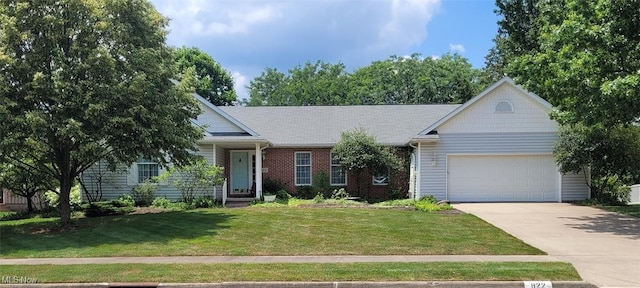 822 Sand Lot Cir, Louisville, OH 44641 - photo 1