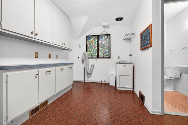 21349 Shelburne, Shaker Heights, OH 44122 - laundry room with baseboards
