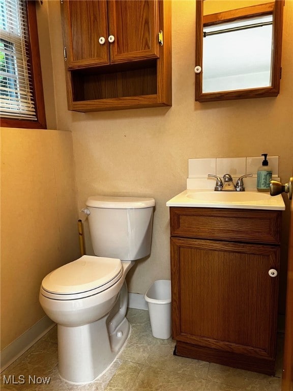 8001 Cherry Hl, Warren, OH 44484 - bathroom with toilet and vanity