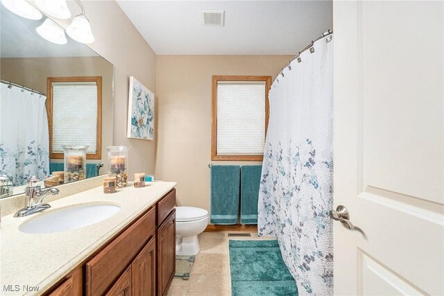 6782 Fawndale Dr, Medina, OH 44256 - bathroom featuring vanity, tile patterned flooring, and a shower with curtain