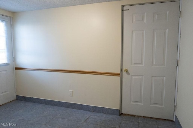 138 N Canfield Niles Rd, Youngstown, OH 44515 - photo 23