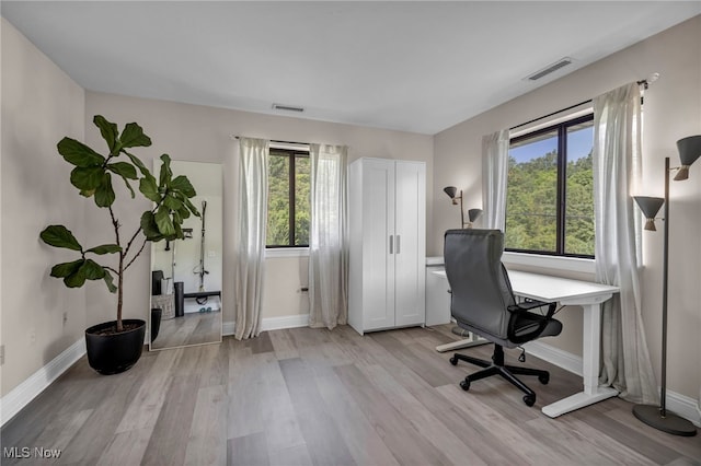 3800 Rosemont Blvd Unit 114C, Akron, OH 44333 - office area featuring light wood finished floors and baseboards