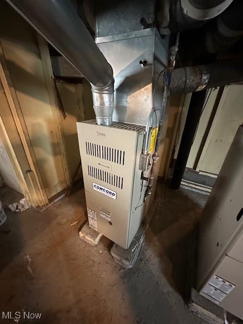 3660 E 147th St, Cleveland, OH 44120 - photo 22