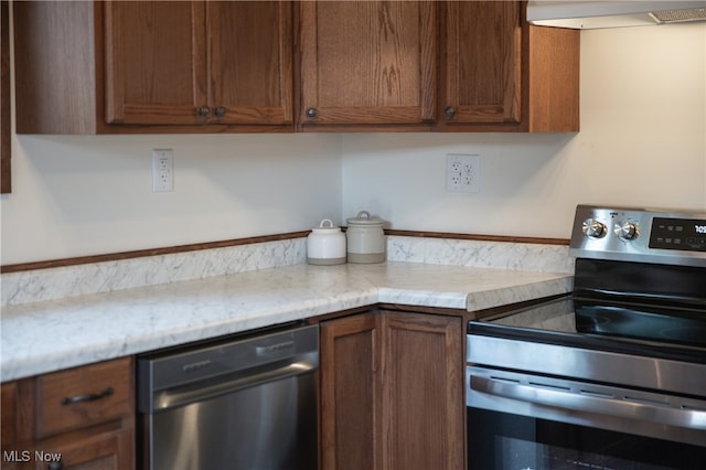 522 W High St, Uhrichsville, OH 44683 - photo 16