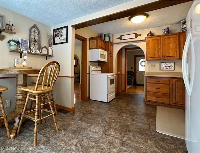 5840 Grenshaw Ave, Louisville, OH 44641 - photo 8