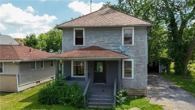 235 Iddings Ave SE, Warren, OH 44483 - photo 1